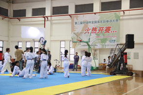 2013年《愛(ài)情圈圈轉(zhuǎn)》探班-17205888796.jpg
